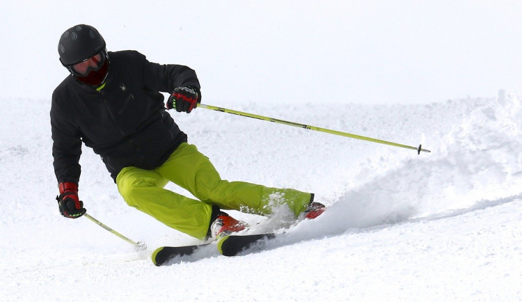 LYŽOVÁNÍ NA VYSOČINĚ: Lyžuje jen na Jihlavsku, vleky jsou v provozu na Šacberku a Čeřínku