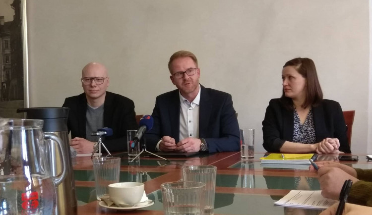 VIDEO: Petr Laštovička rezignoval na pozici náměstka primátorky. Končí i v ODS