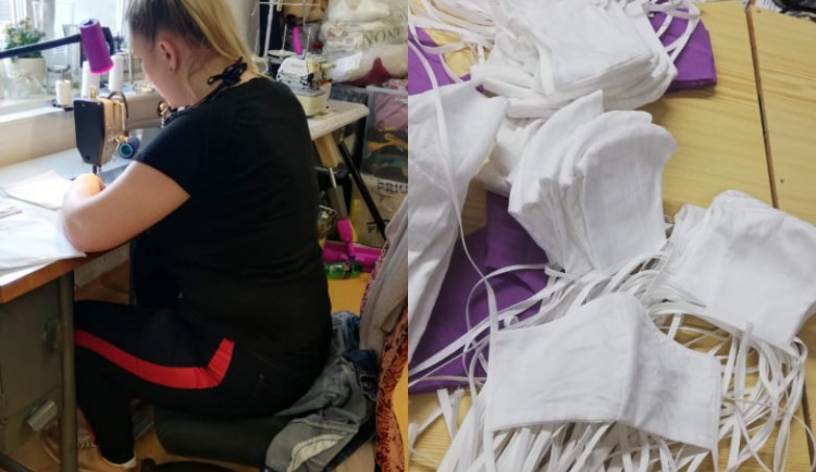 Denně ušije až dvě stě roušek. Jsem ráda, že nás solidárních je hodně, říká Šárka Moravová