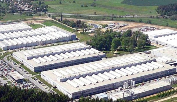 Výrobu omezuje už i jihlavský Bosch. Testování potvrdilo druhého nakaženého