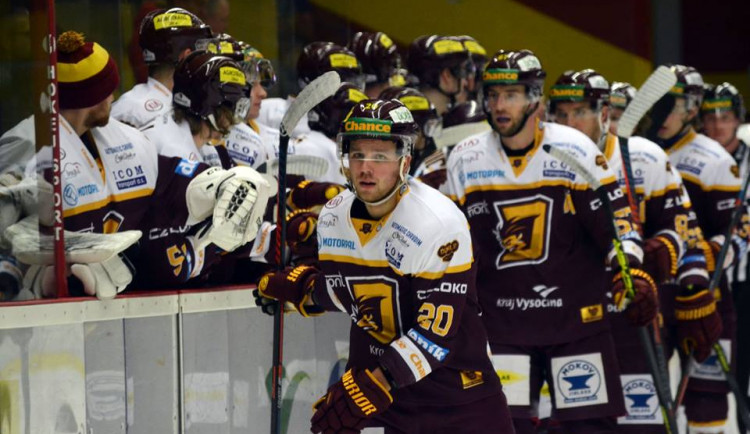 Dukla opět ovládla derby, po výhře v Třebíči má boj o druhé místo ve svých rukách