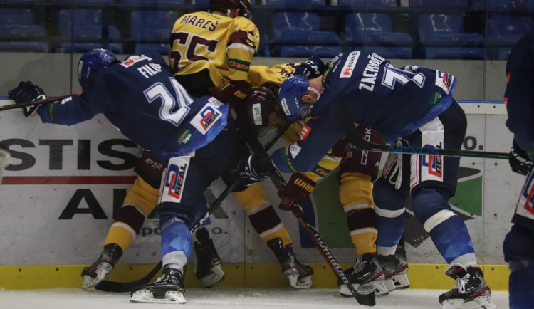 Dukla si finálový mečbol nevybojovala, třetí zápas série prohrála 2:5