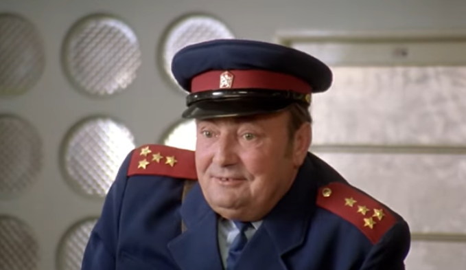 "Nebyl čas lámat si hlavu, kdo je kdo." Zemřel Miroslav Kaman, esenbák z Pelíšků, rodák z Jihlavy