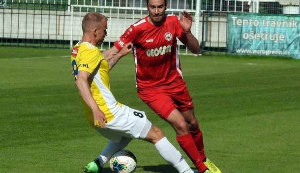 Fotbalisté Vysočiny zvládli souboj s Chrudimí. Ve druhé půli rozhodl Vedral