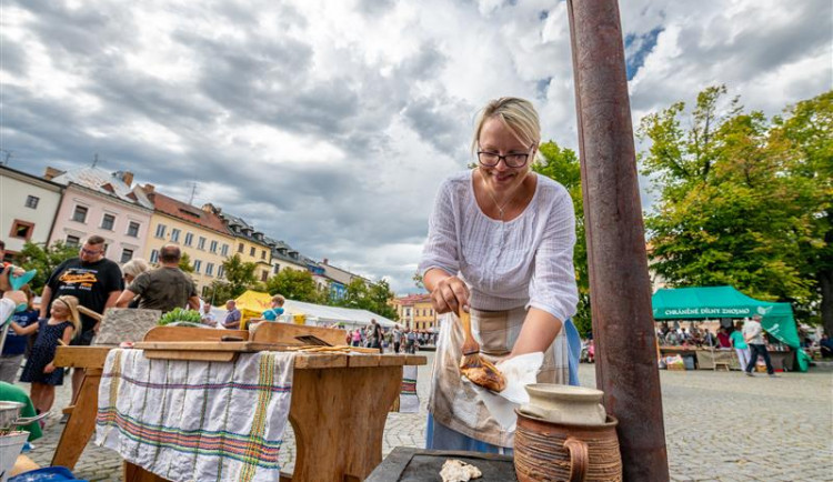 Jihlava zve na dožínky a památky zdarma. Na své si přijdou i příznivci veteránů