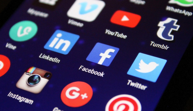 Podvečer bez sociálních sítí. Facebook, WhatsApp i Instagram hlásí rozsáhlý výpadek