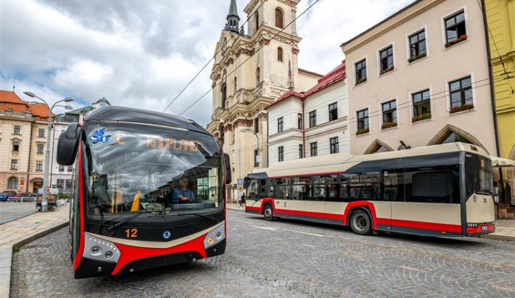 PŘEHLED: Cestujete jihlavskou MHD? Pak počítejte s několika výlukami