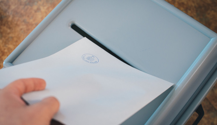 VOLBY 2021: Jsem znechucená, kvůli neschopnosti České pošty nemůžu jít volit, říká lékařka z Jihlavska, které nepřišel voličský průkaz