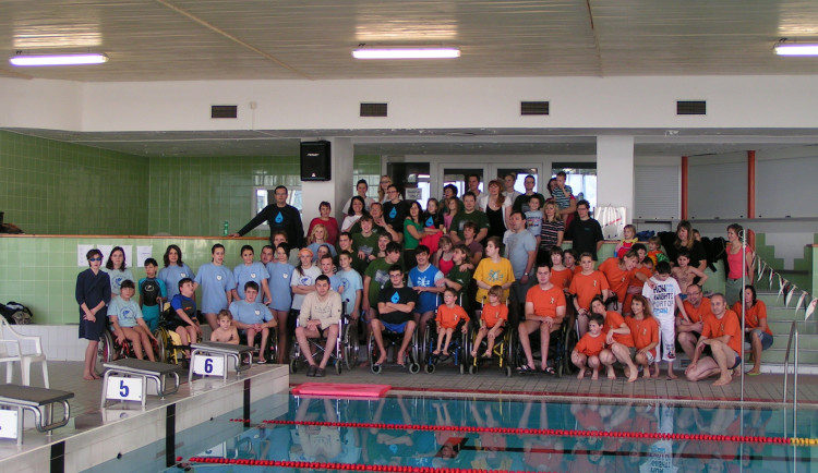 Vzhůru do vody! V sobotu se v Jihlavě uskuteční tradiční závody handicapovaných plavců