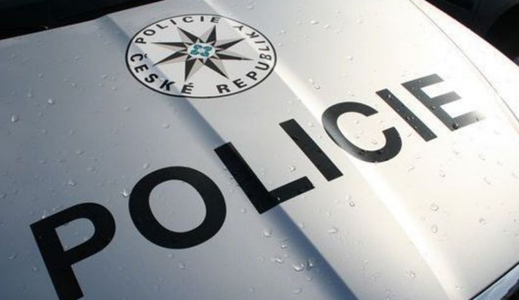Na I/38 byl ráno sražen chodec (45), na místě zemřel. Řidič z místa ujel, hledají se svědci tragédie