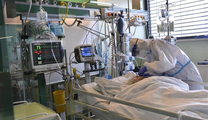Dvě nemocnice na Vysočině požádaly o pomoc armádu. Vojáci se zapojí do odběrů i do chodu na oddělení