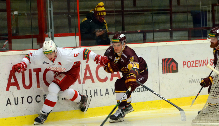 Na Duklu ano, ale s omezeními. Kdo může na dnešní zápas se Slavií zavítat?