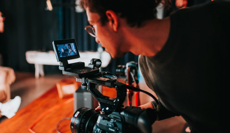 Kraj se bude podílet na natáčení dvou filmů. Štáb si vybral i okolí Luk nad Jihlavou