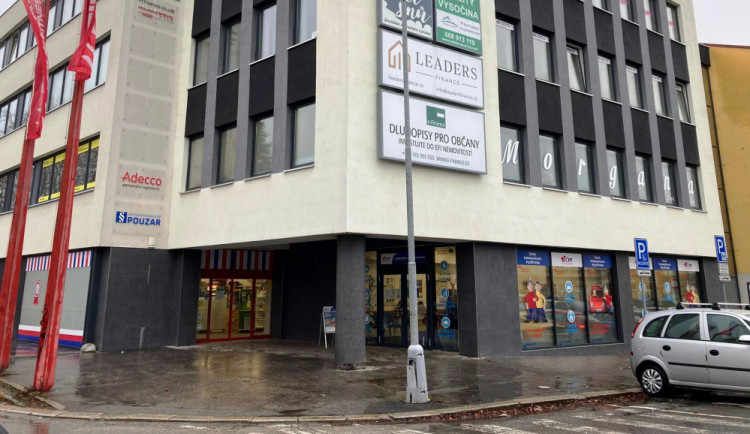 Jihlava brzy přijde o zaběhlý obchod s potravinami na Žižkově ulici. Pro lidi v okolí je to ztráta, myslí si zákazníci