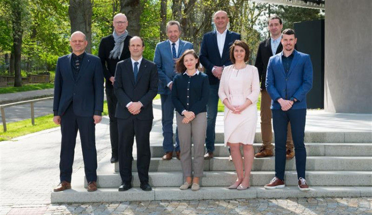 Koaliční partneři tvrdě kritizují rezignaci radního Kuchyni. Je to nešťastné rozhodnutí, zní i z Fóra Jihlava