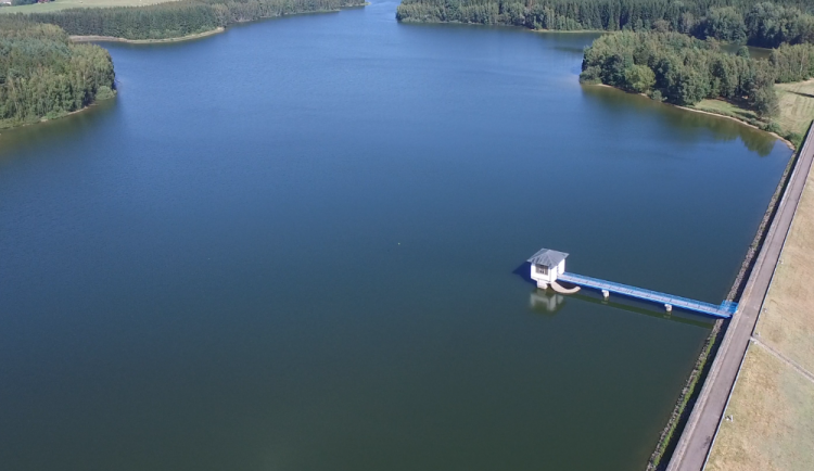 Více kvalitní vody do hubenovské nádrže, zásobárny Jihlavy. Rekonstrukce Jiřínského přivaděče začne v dubnu
