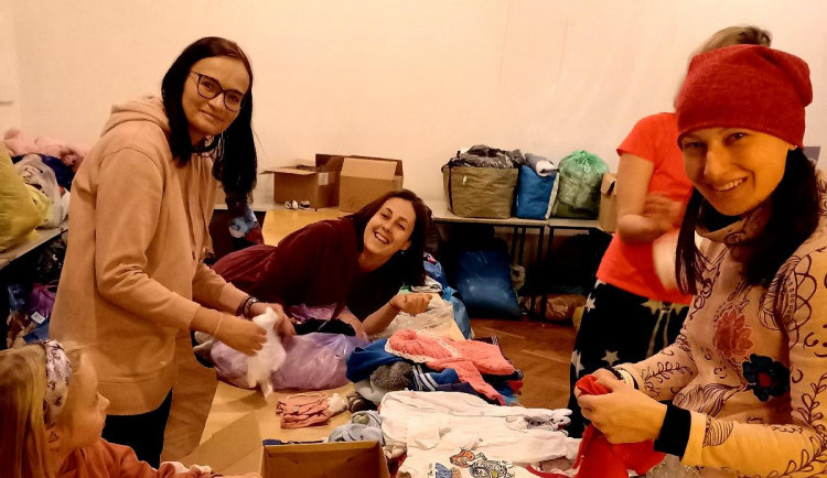 Maminky maminkám. Ženy z Ukrajiny mohou trávit společný čas v novém jihlavském UKlubu