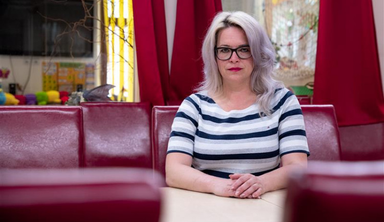 Děti uprchlíků teď nejvíc potřebují klid, porozumění a kamarády, říká Andrea Chvátalová z jihlavského F Pointu