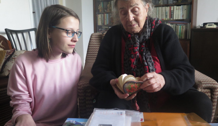 Vzpomínky pamětníků z Jihlavska na doby neveselé. Žáci jejich příběhy zpracovali do krátkých filmů