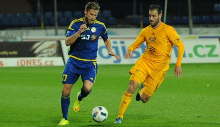 Cenná výhra zvenku! Vysočina vyloupila pražskou Duklu, po výhře 1:2 je jedenáctá