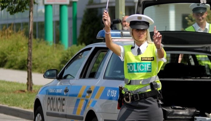 Více svátečních a opilých řidičů. Policie chystá na Velikonoce zintenzivnit kontroly