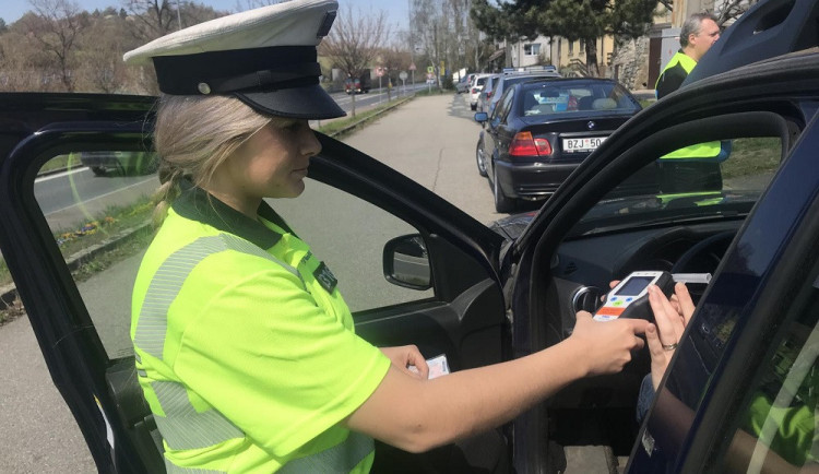 Městská policie v Telči dostane nový alkoholtester za 50 tisíc korun