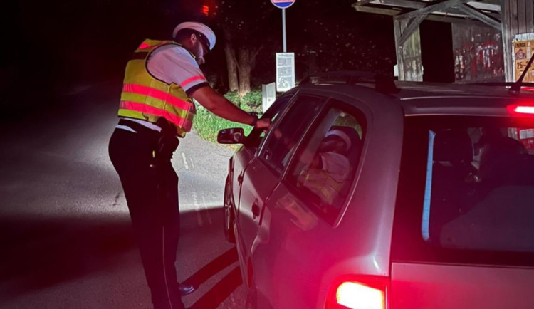Alkohol, drogy, vysoká rychlost, špatný stav vozidla. Vysočina má za sebou další policejní kontroly