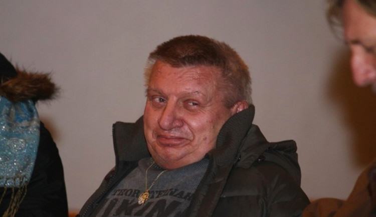Rodáci z Vysočiny: Maly velký muž Jiří Krytinář. Vyučený hodinář a Mekota z Arabely také kandidoval do Senátu