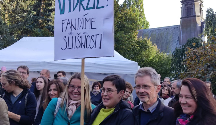 VIDEO: Solidarita není kobliha, vzkázal lidem Miloš Vystrčil na dnešním předvolebním koncertu v Jihlavě