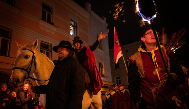 Jihlavou po covidové odmlce projde svatý Martin. Město zve na jarmark i tradiční ohňostroj