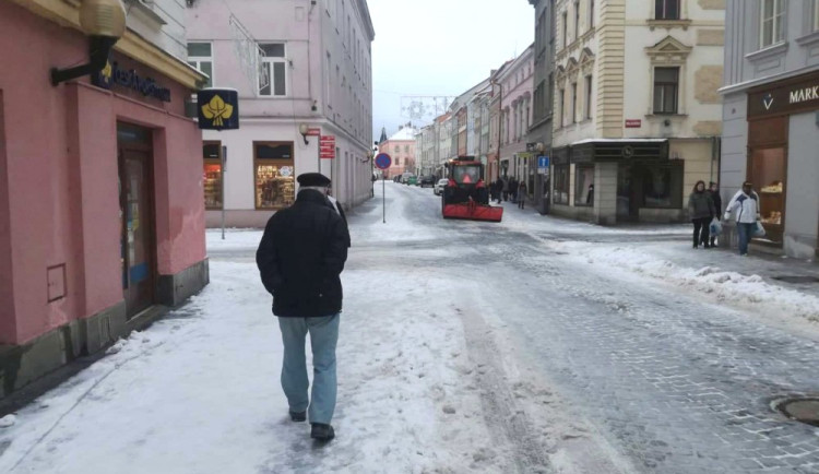 Dneškem startuje období zimní údržby. Jihlavské městské služby jsou připraveny, stejně jako ŘSD