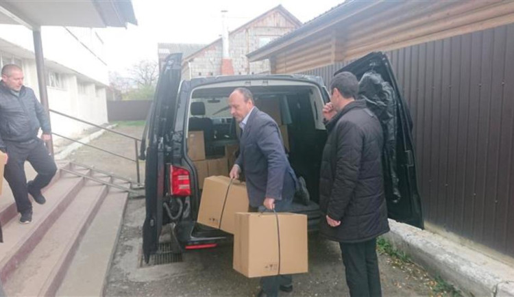 Pomoc Ukrajině. Z Vysočiny odjela další zásilka, třeba elektrocentrály, oblečení či potraviny dětem