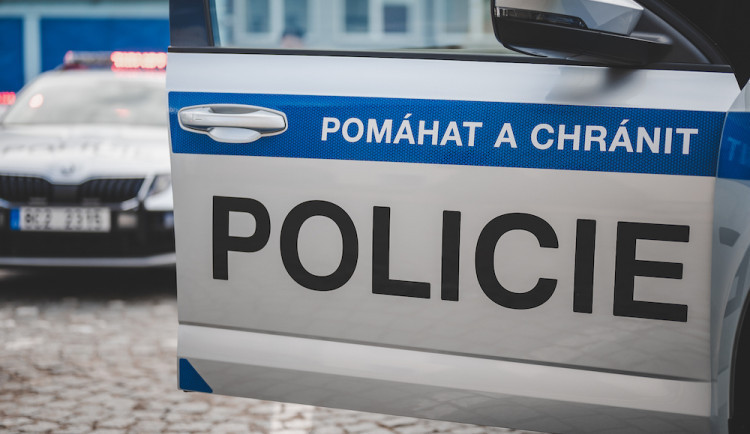 Starší muž odešel z domova a nikomu se neozýval. Policie ho našla mrtvého