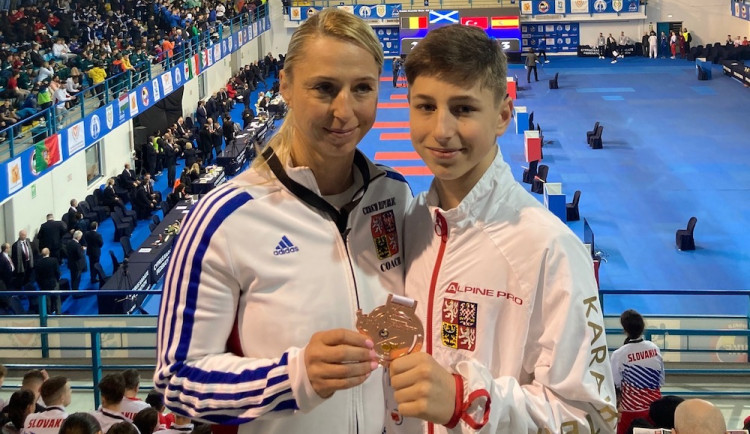 Úspěch libereckého karate. Filip Horňák ze Shotokanu získal na ME bronz