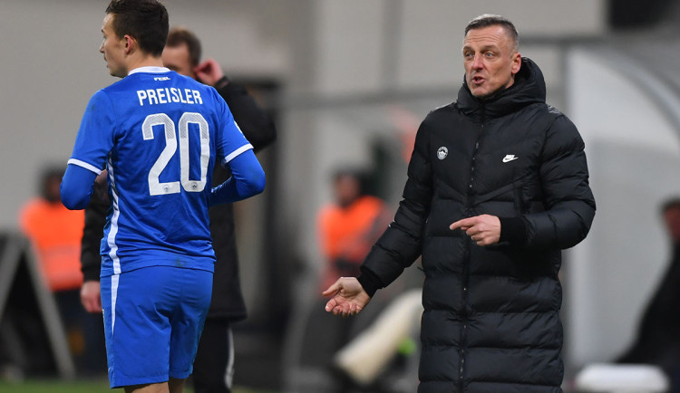 Ze standardek jsme byli nebezpeční spíš sami sobě, mrzelo trenéra Kozla. Výkon z Plzně jinak chválil