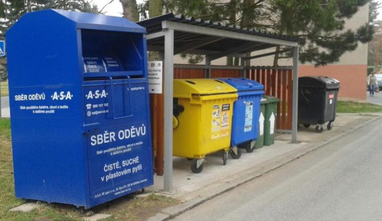 Už žádné úlevy. Za popelnice musí letos v Jihlavě zaplatit i uprchlíci z Ukrajiny