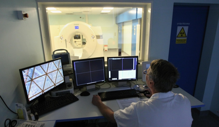 Lékaři v jihlavské nemocnici budou mít nové počítače za 7 milionů. Jejich spotřebu snižují úsporná opatření