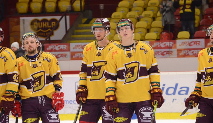 Dukle se na ledě lídra nedařilo, v Porubě prohrála 6:2