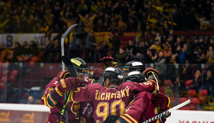 Obrat na poslední chvíli. Dukla po čtyřech porážkách zabrala, na Slavii vyhrála v prodloužení