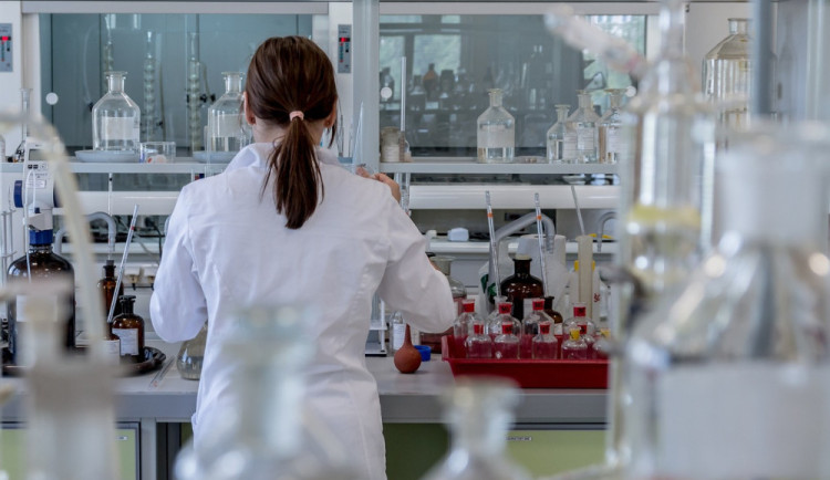 Hygienici: Výsledky testů na záškrt u kontaktů zemřelého muže z Prahy jsou negativní