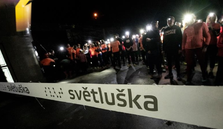 Heulosem opět poběží světlušky, dnes večer se koná jubilejní desátý ročník