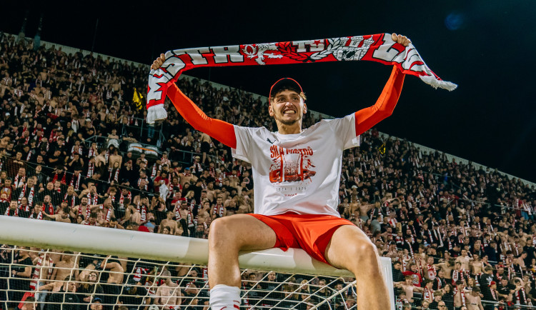 Proč slávista Tykač strčil ve fotbale sparťana Křetínského do kapsy