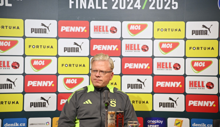 Sparta odvolala Friise z postu hlavního trenéra. Nemohli jsme dál čekat, řekl Rosický