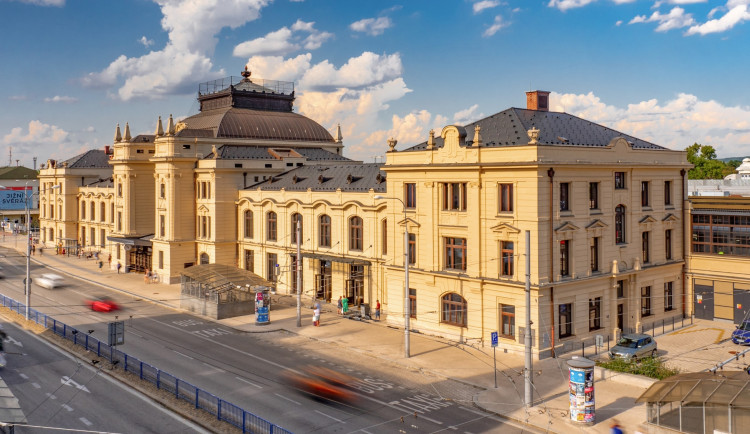 Nádraží, gloriet i malba. Podpořte tři obnovené jihočeské památky v soutěži