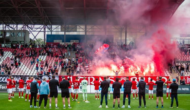 Zbrojovka oznamuje posily v závratném tempu. Tým doplní stoper Vedral a útočník Selnar