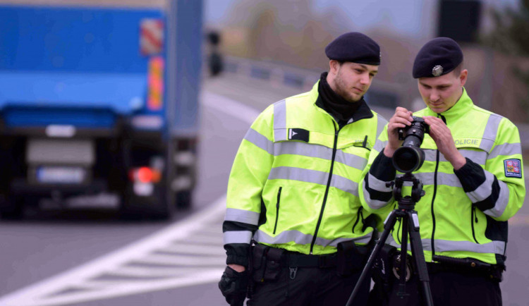 Velká akce policistů na silnicích. Řešili přes stovku přestupků