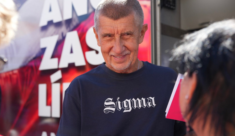 Po úderu holí stále odpočívá. Babiš ruší středeční program na Opavsku