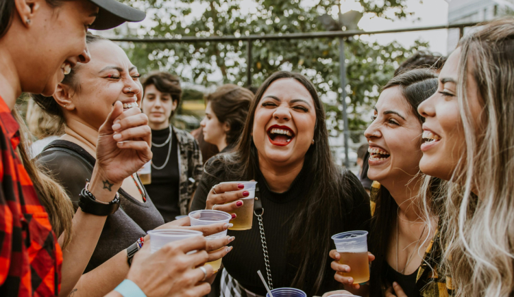 Krnov dává stopku alkoholu. Rozšiřuje seznam míst, kde bude zakázaný
