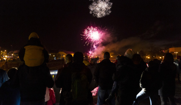 Ohňostroj jako nejlepší varianta? Přerov změnu novoročních oslav prověřovat nebude