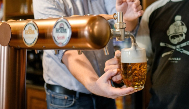 Slabší zájem v restauracích. Pivovary z Olomouckého kraje čekají pokles produkce